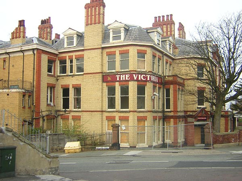 Hotel Victoria prior to being demolished