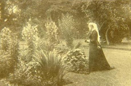 Burton Manor Gardens 1901